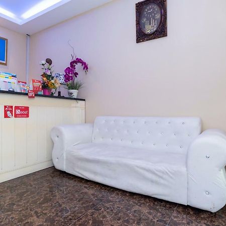 Oyo 1228 R & R Motel Johor Bahru Exterior photo